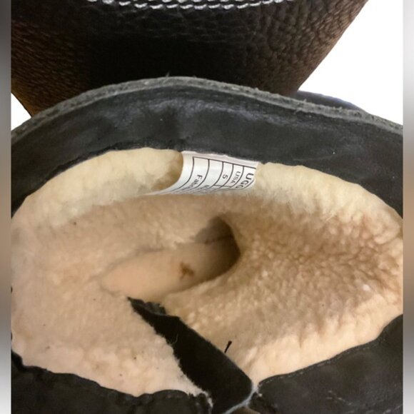 UGG | Black Leather Zipper Boots | Size 5 - Picture 5 of 11